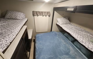 Escape –Spacious and Pet-Friendly Adventure Awaits