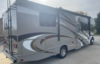 2016 Thor Motor Coach Four Winds 28Z