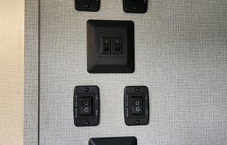 Escape –Spacious and Pet-Friendly Adventure Awaits