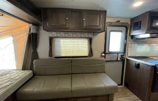 2019 Forest River RV Flagstaff Shamrock 233S