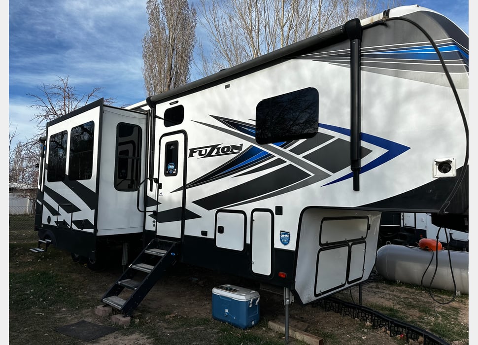 Fifth Wheel rentals in Rock Springs