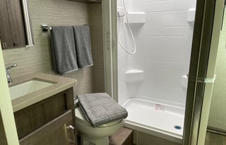 “Lego my Bego” 2024 Minnie Winnie 26T