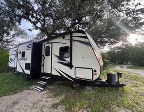 Venture RV SportTrek 320VIK