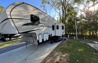 Luxurious RV Explore the Great Outdoors in Comfort