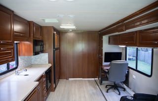 2007 Fleetwood RV Bounder Diesel 38V