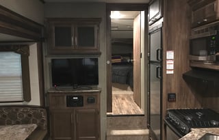 2017 Cougar XLITE 26RLS