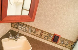 "PET FRIENDLY" Inniss Highway Haven