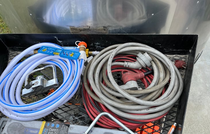 All hookups and tools included.