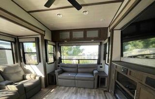 2021 Forest River RV Salem Hemisphere 338BAR