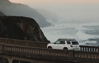 AVALANCHE- 4RUNNER FULL SIZE POPUP CAMPER