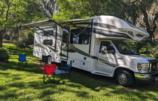 Family Adventure on Wheels 2019 Jayco Greyhawk