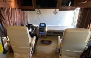 2013 Fleetwood RV Bounder 35K