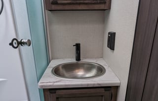 *Delivery Only* 2021 Venture RV SportTrek ST271VMB