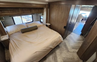 2020 Forest River RV Georgetown -2 full bathrooms!