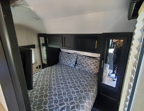 Forest River RV Cherokee Grey Wolf Black Label 26DBHBL