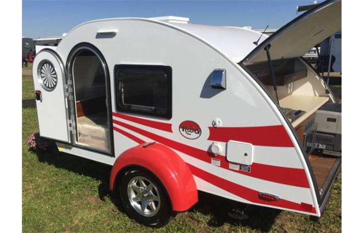 Representative floor plan provided by a trusted RVshare partner.