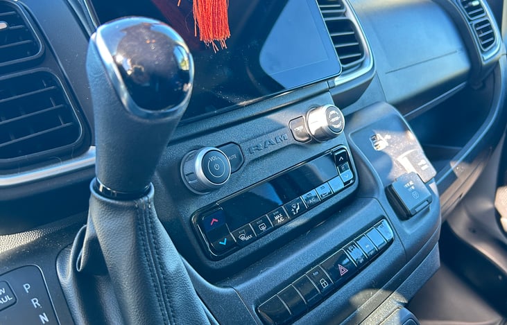 Interior cab, automatic transmission