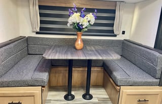 JJ’s Family Getaway Camper Rental