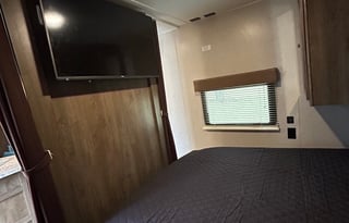 2019 Dutchmen RV Coleman Lantern Series 244BH