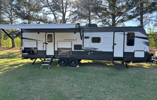 Keystone Hideout 29DFS Bunkhouse