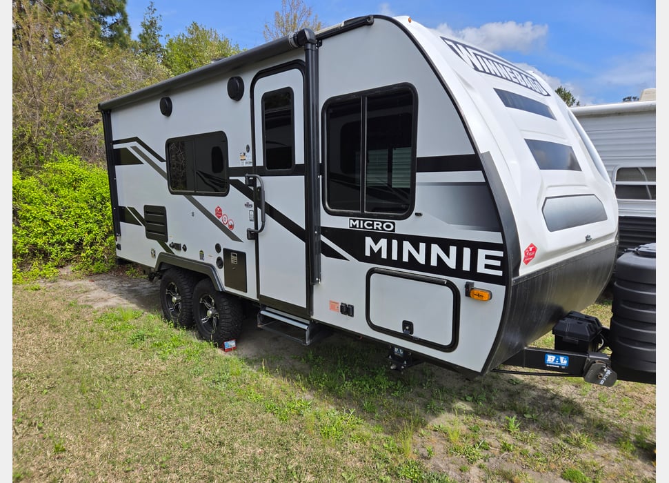 Class C Motor Home rentals in Searsmont