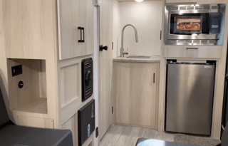 Dream - Lightweight. Off-Grid Ready.