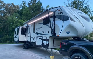 2 bedroom Mid Bunkhouse Fifth Wheel