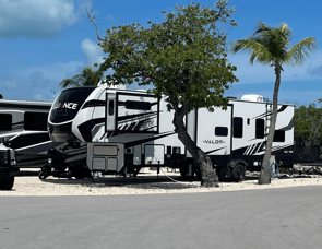 Alliance RV Valor 36V11