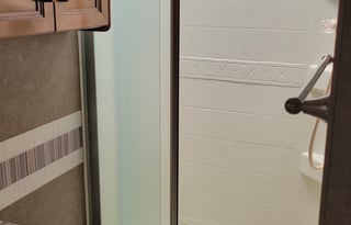 2020 Thor Motor Coach w/ King Bed