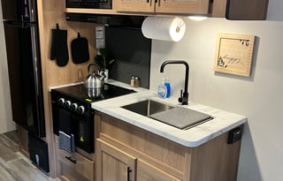 (Holiday Special) PrimeTime Avenger Bunkhouse 26BK