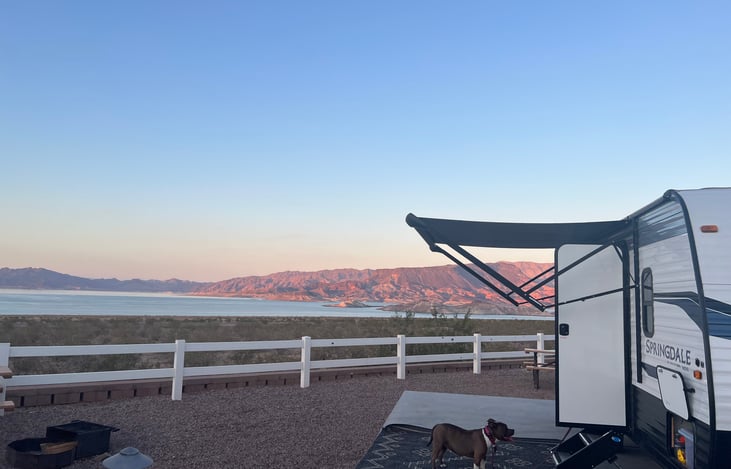 Guest stopping and enjoying the outdoors at Lake Mead, on their way to Sedona, Az. Stunning views!
