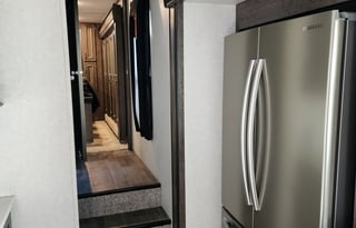 2018 Keystone RV Montana High Country 381TH