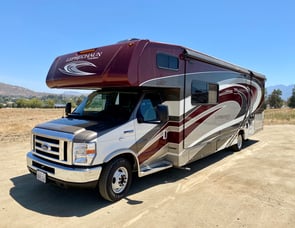 Coachmen RV Leprechaun 311FS Ford 450