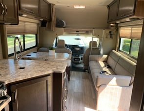 Thor Motor Coach Freedom Elite Ford