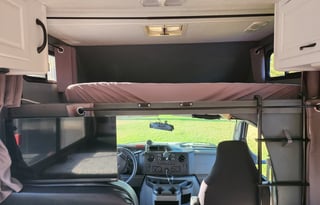 Meet “Wander”-Easy Clean 19' RV for New Travelers