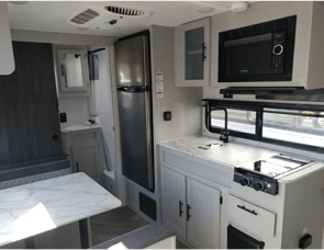 Forest River RV Wildwood FSX 167RBK