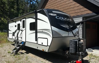 2021 Keystone RV Cougar Half-Ton 24SABWE