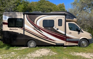 Mercedes Thor Motor Coach Siesta 24ST