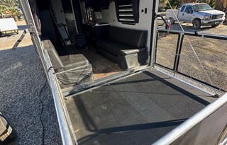 Turn Key 29' two queen bed, fenced patio