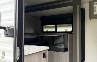 2025 Keystone Keystone Hideout Sport (We deliver)