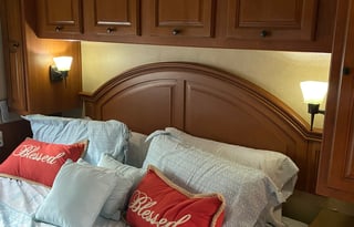 2010 Damon Challenger 371