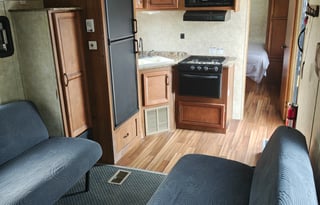 Room for Toys & 8 People, Toybox has you covered!