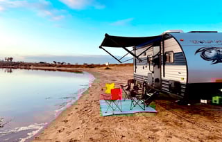 **Rent my 2022 RV Delivered to RV Parks+Sleeps 5**