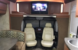 2011 winnebago view
