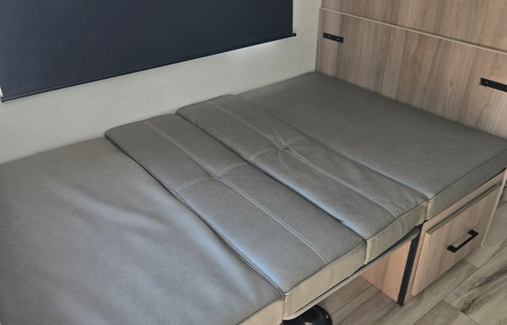 Table bed