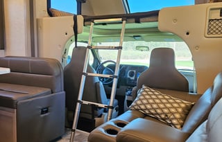 Finger Lakes RV Rentals Quantum