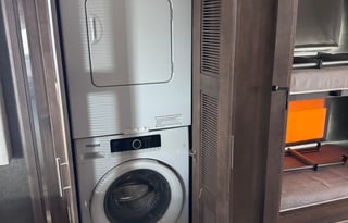 2021 Thor Palazzo 33.5 Diesel Pusher w/ Bunk Beds