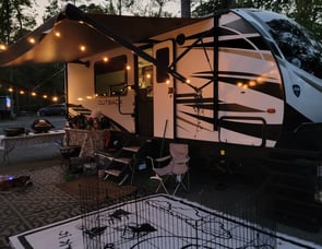 Keystone RV Outback Ultra Lite 221UMD