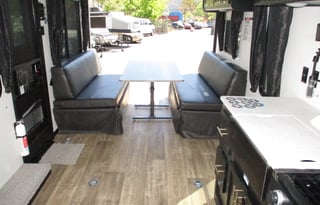 2022 33' Grey Wolf 26MBRR