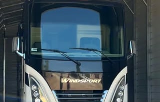 34 *NEW*Thor Windsport 8-SLEEPER-WIFI- Luxury Bus